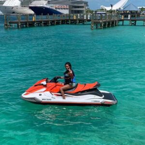 4-Hour Tour in Bahamas with Jet Ski and Swimming with Pigs